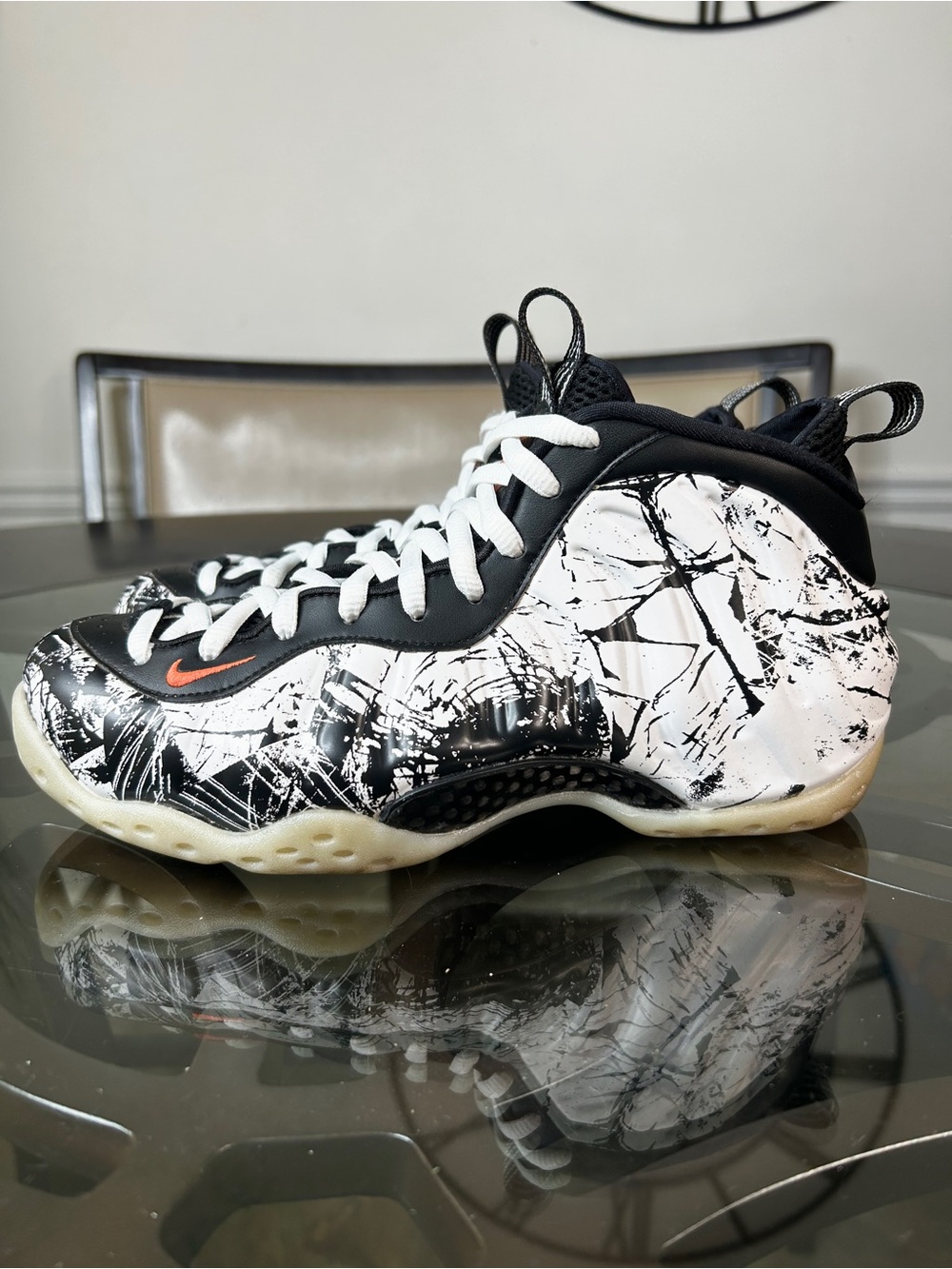 Nike Air Foamposite One Shattered Backboard Black White Orange Men’s Size 8